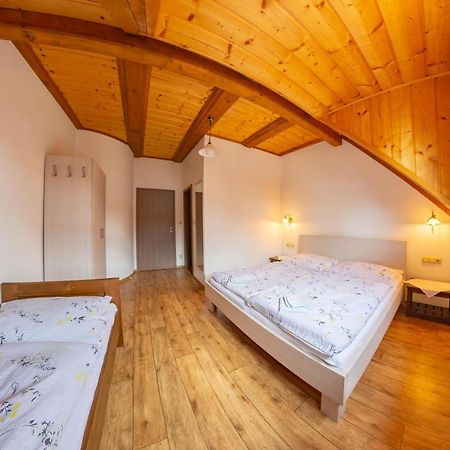 Pension & Restaurant U Konske Drahy Holkov Velesin Luaran gambar
