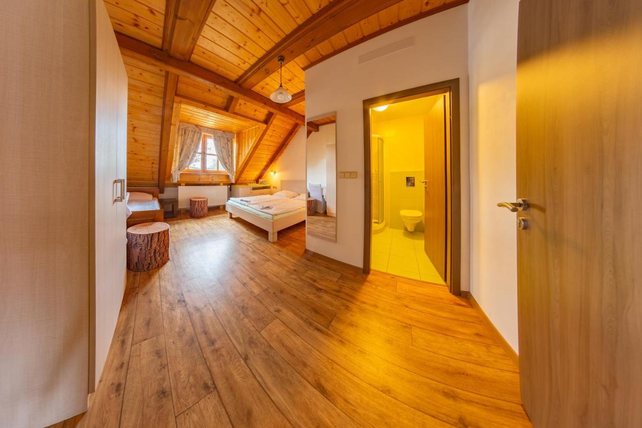Pension & Restaurant U Konske Drahy Holkov Velesin Luaran gambar